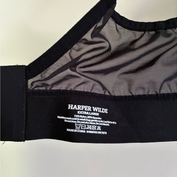Harper Wilde ComfortMesh™ Triangle
Soft Sheer Bralette XL - Picture 8 of 13